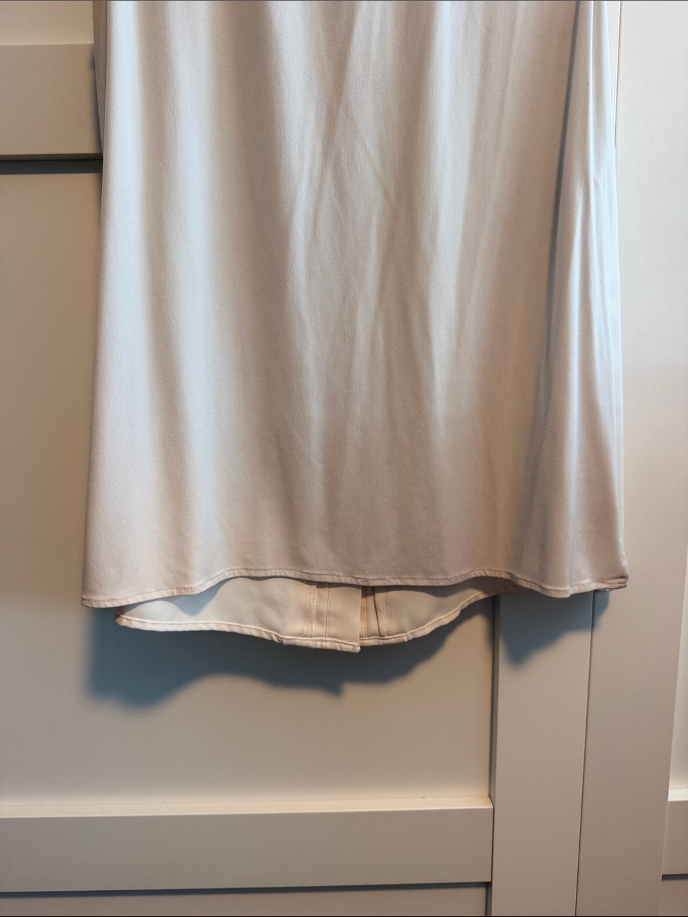 Anne Klein Light Pink/Cream Sleeveless Blouse with Black Tie - Picture 6 of 6